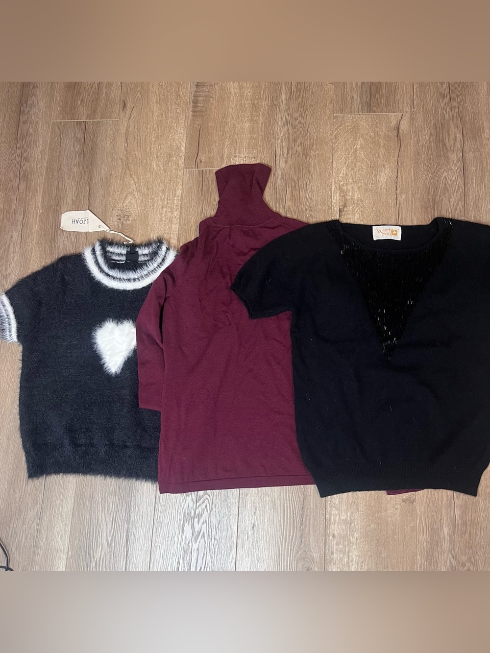 Women’s Sweaters Size Small Lot Of Three Cozy Weather Excellent Condition - Picture 2 of 16